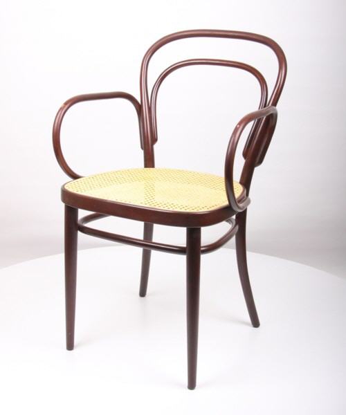 Thonet_214_F_Geflechtsessel_(EMT095)