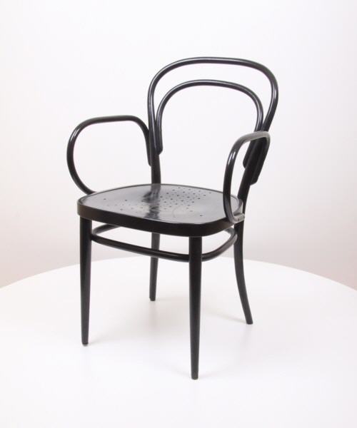 Thonet_214_MF_Sessel_(EMT072)